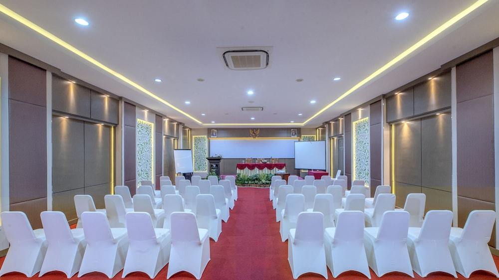 מטאראם Lombok Garden Hotel מראה חיצוני תמונה