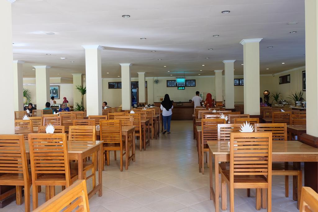 מטאראם Lombok Garden Hotel מראה חיצוני תמונה