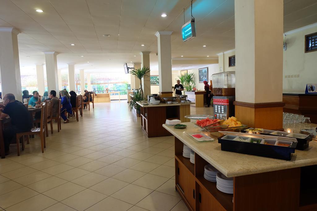 מטאראם Lombok Garden Hotel מראה חיצוני תמונה